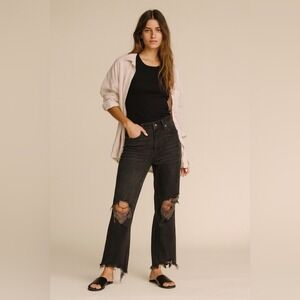 We The Free Distressed Black Jeans Size 25 Raw Hem Cropped Straight Fit